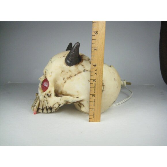 ACK Trading Horned Skull Light Up Halloween Decor Vintage 1997 - Picture 4 of 16